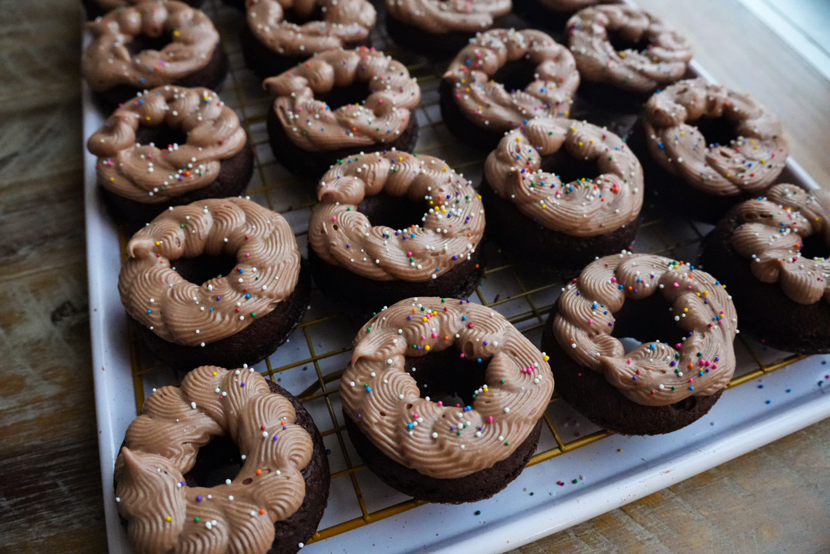 Beignes au chocolat cuits au four (ultra décadents)