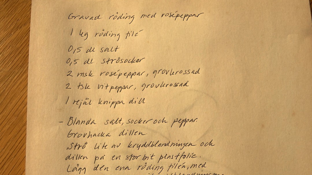 Gravad fjällröding med rosépeppar