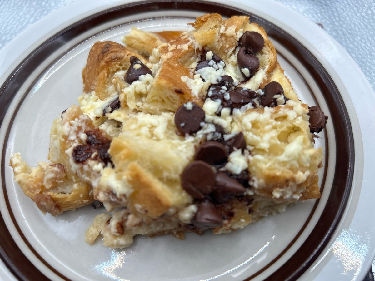 Chocolate Chip Croissant Casserole Bake with Maple Syrup (Easy Overnight Brunch)