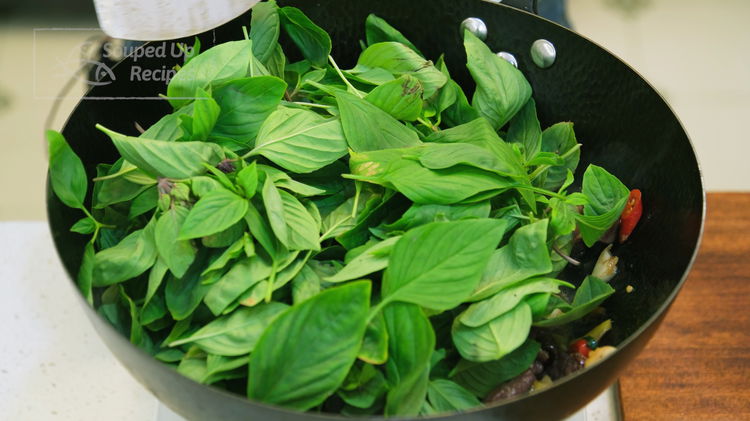 Image of Add 1 tbsp oyster sauce and 1 tbsp fish sauce,...