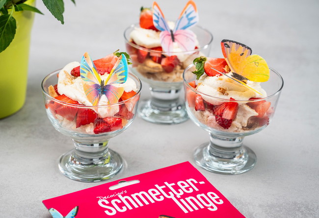 Image of Erdbeer-Blätterteig-Blitzdessert