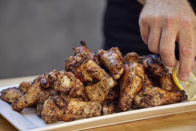 Lemon-Pepper Grilled Chicken Wings: Recipe and Tips