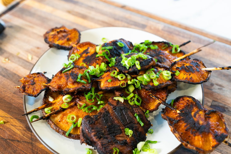 Image of Brush the mushrooms with the marinade on the mushroom tops...
