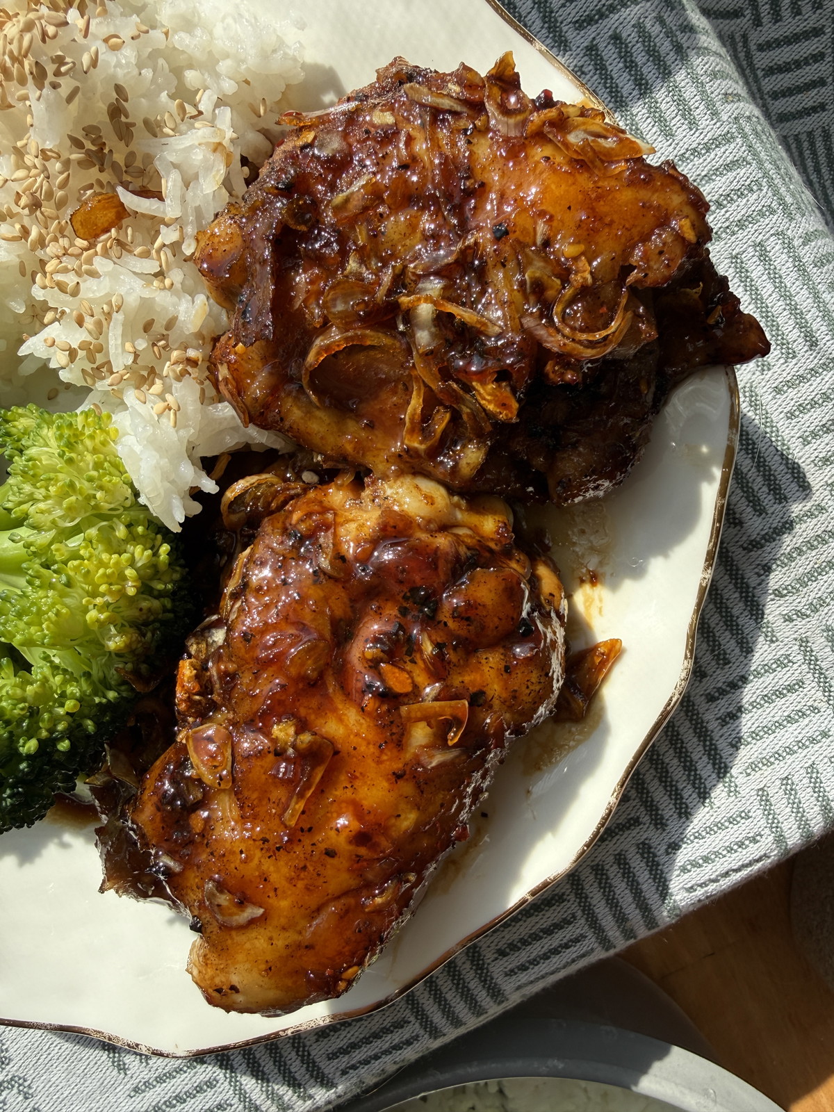 Sticky Shallot Chicken Thighs