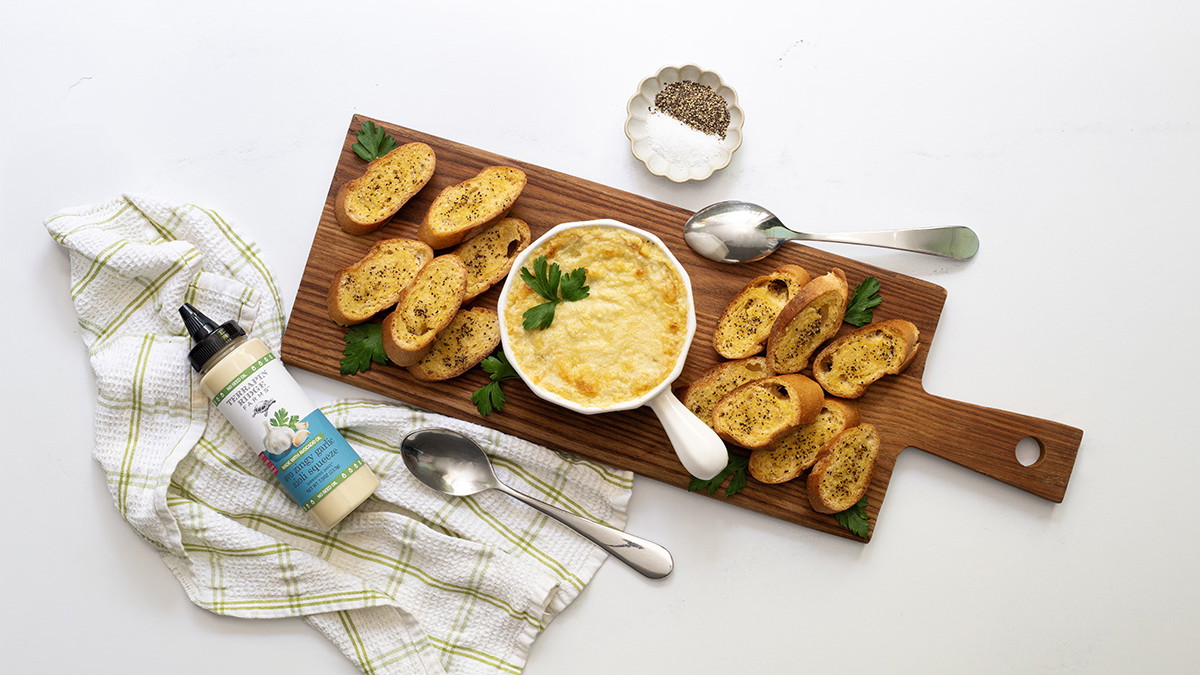 Image of Zingy Garlic Artichoke Dip