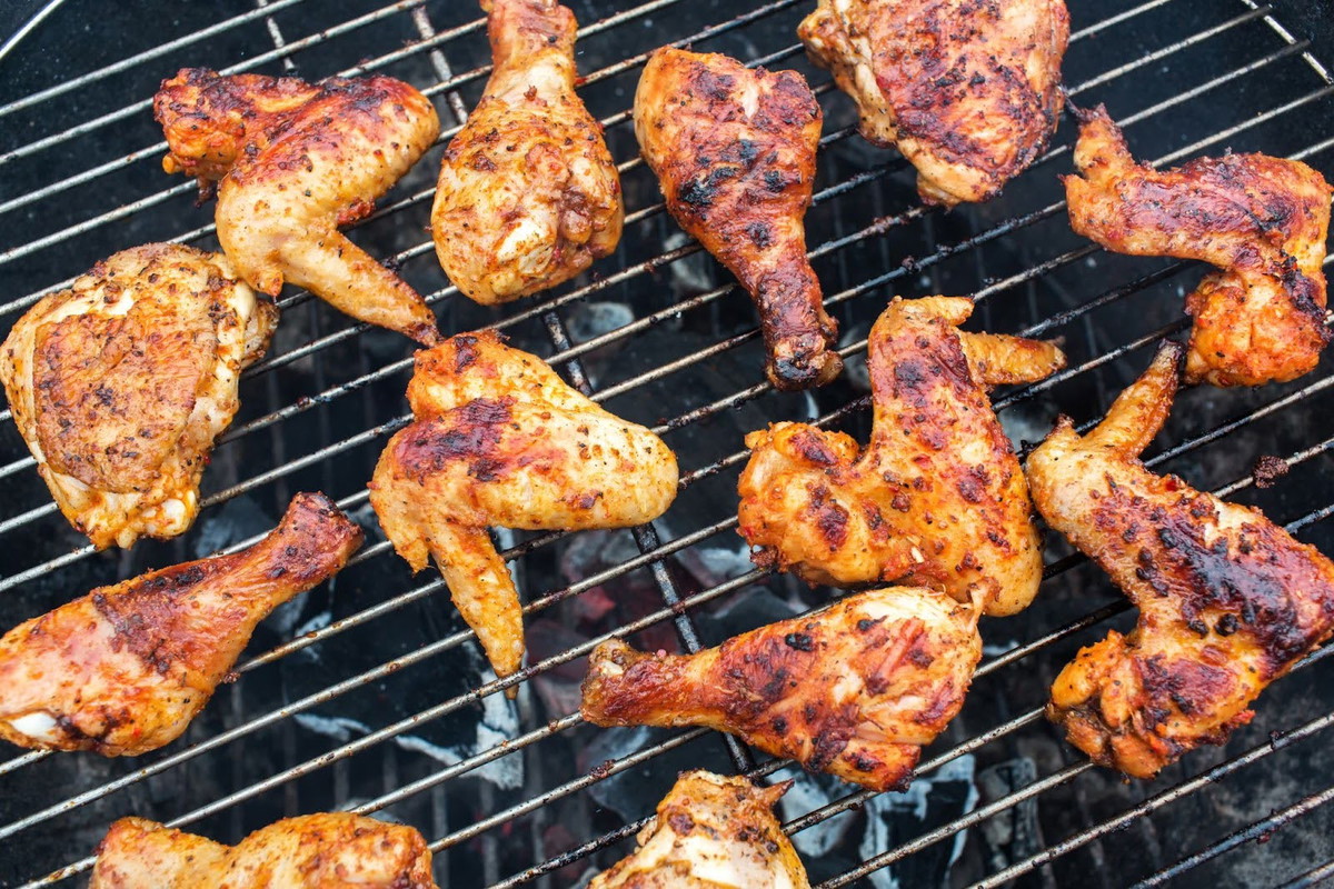 Smoked & Glazed Maple Bacon Chicken Wings