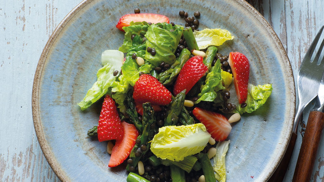 Image of Erdbeer-Spargel-Salat