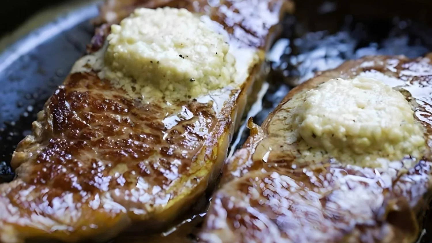 Image of Entrecot con mantequilla de queso azul