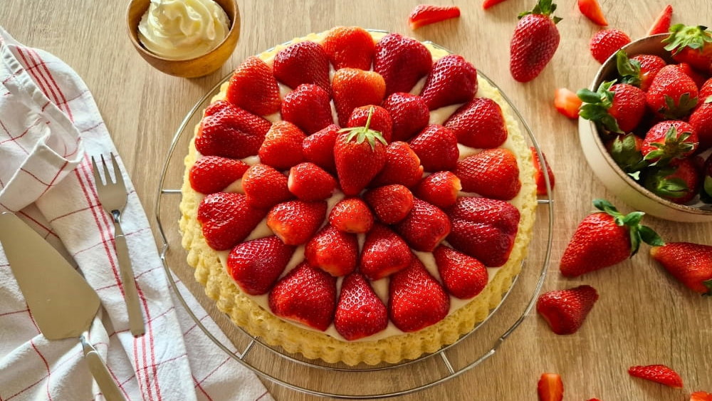Image of Veganer Erdbeerkuchen mit Pudding | Wie bei Oma