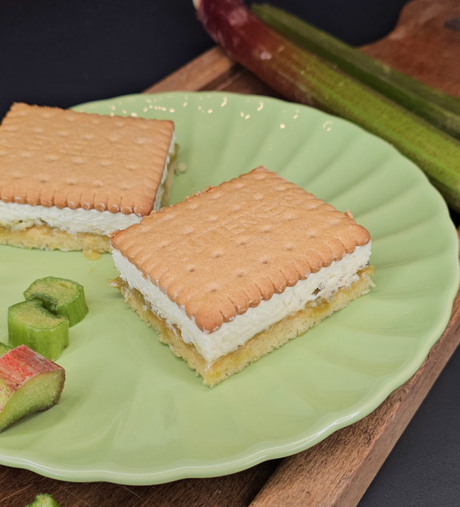 Image of Erfrischende Rhabarberschnitten