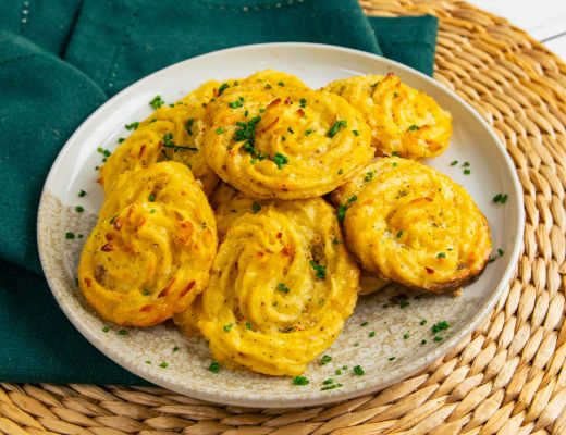 Image of Garlic-Parmesan Duchess Potatoes
