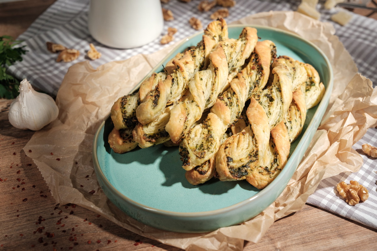 Knusprige Pesto Twists