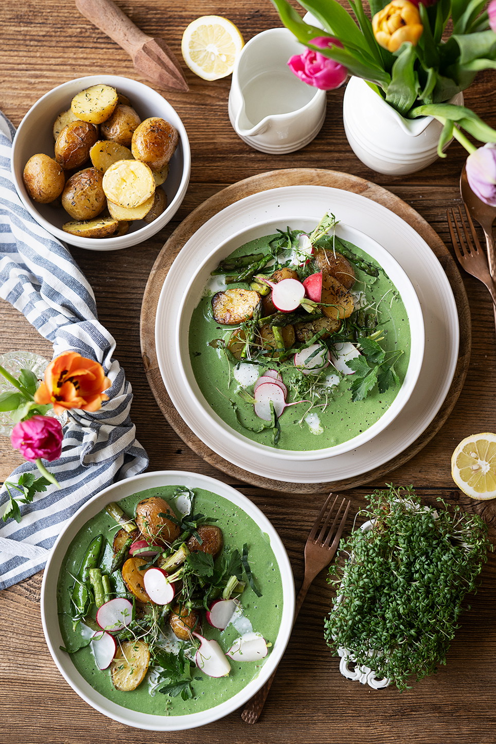 Gemüse Bowl mit Spinatcreme