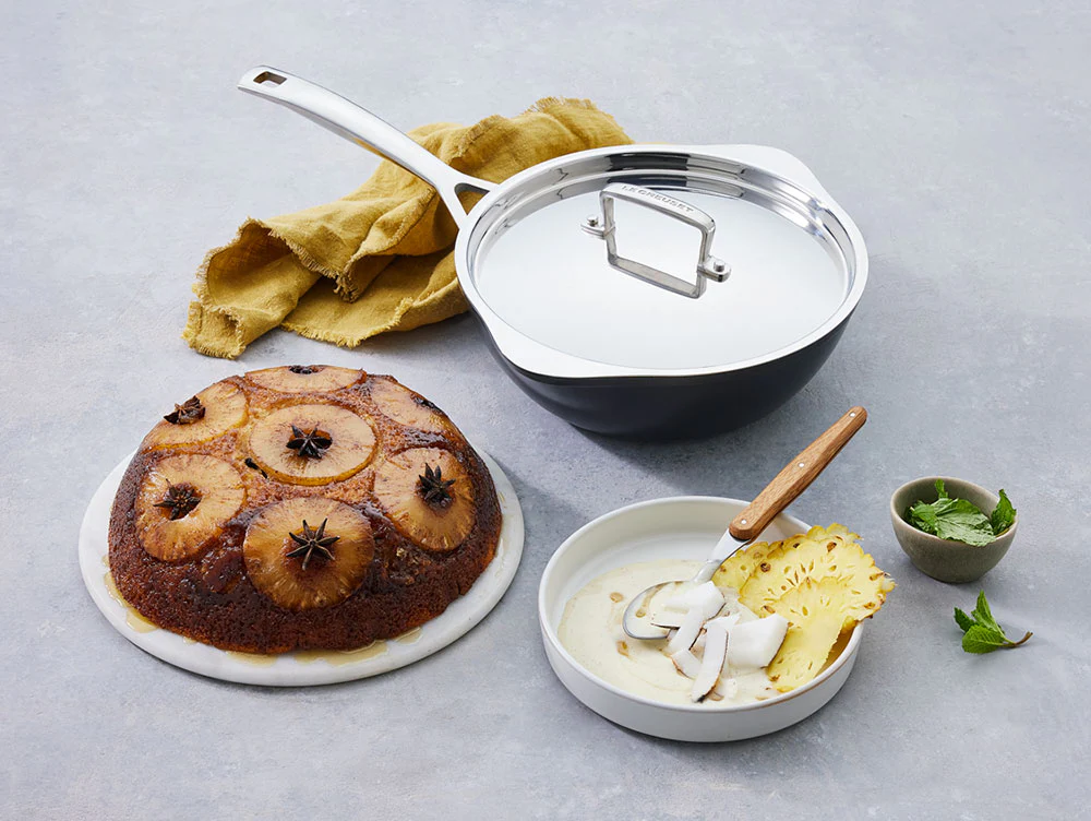 Pudim de ananás com creme de natilhas de coco