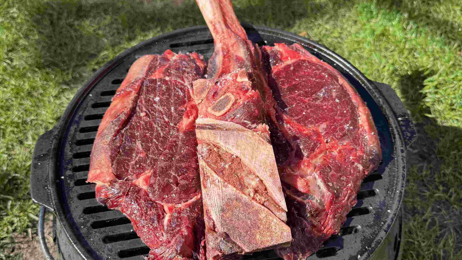 Image of Tomahawk Steak Butterfly Cut – Grillaholic Style