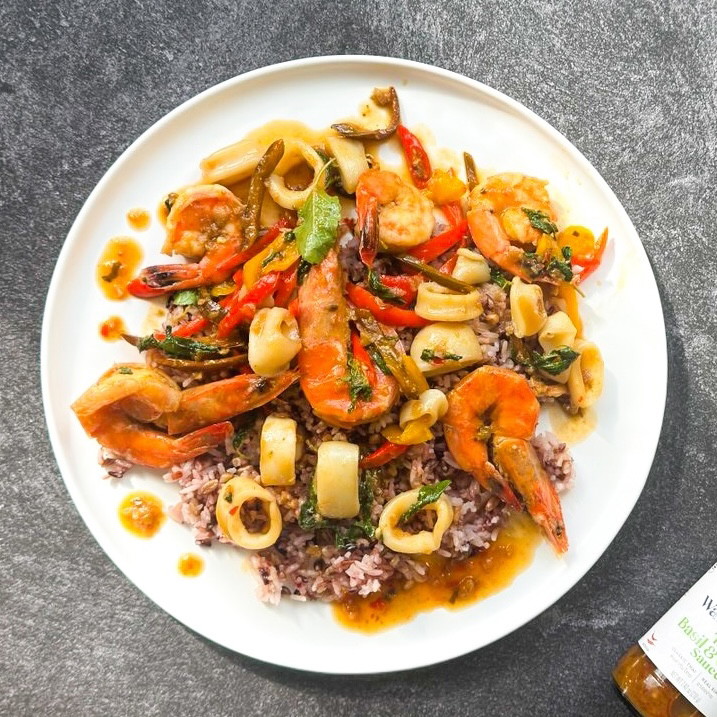 15-Minute Thai Basil & Garlic Seafood Stir-Fry with Squid and Mussels