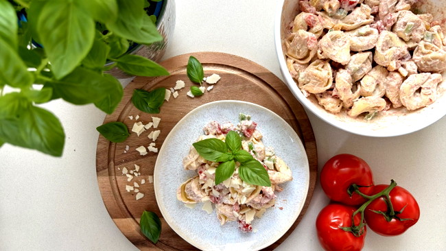 Image of Tortellini Salat - schneller Nudelsalat ohne Mayo