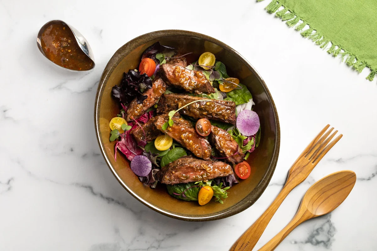Leftover Grilled Beef Salad with Thai Spicy Chili Sauce