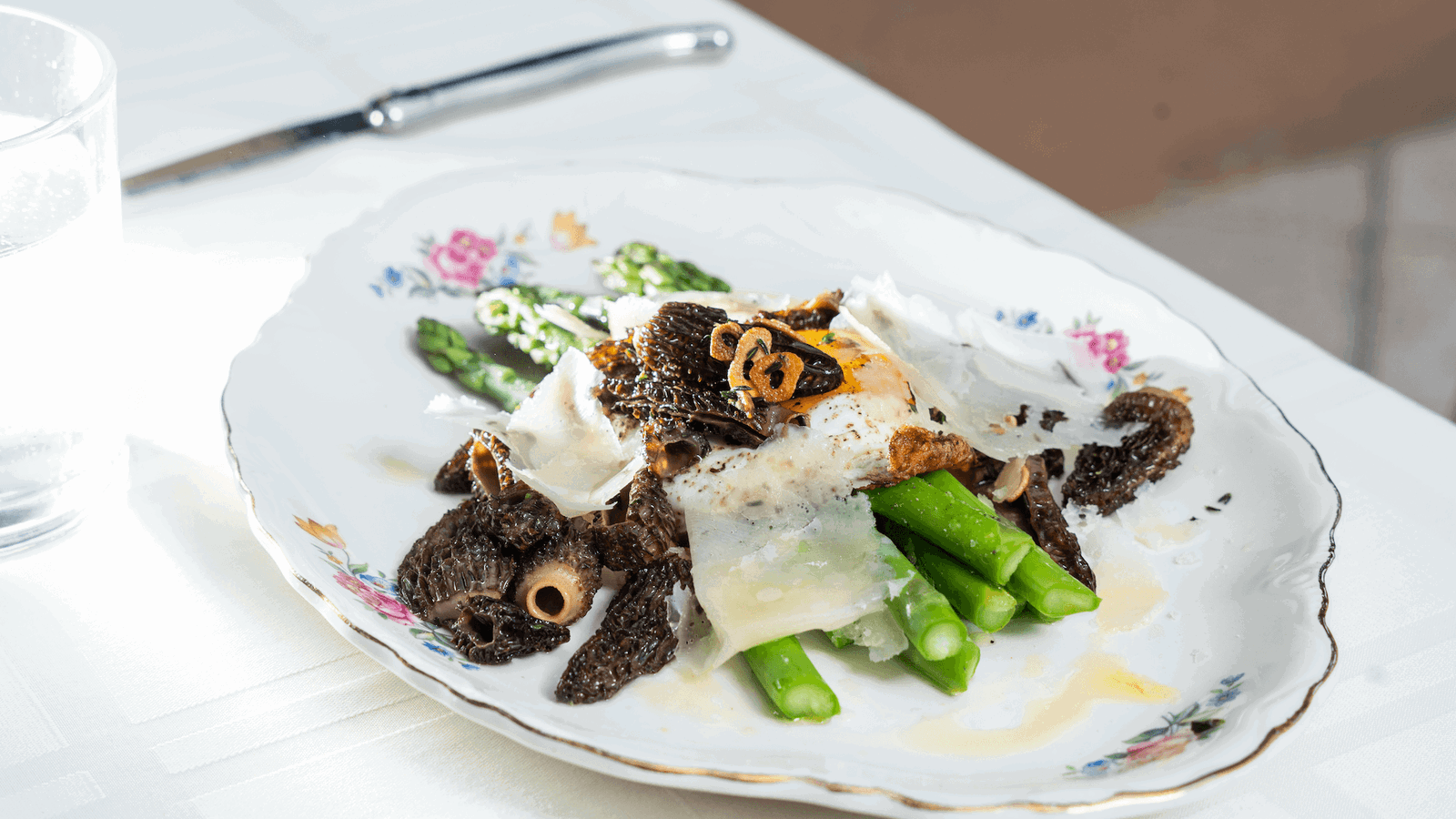 Image of Asparagus, Morels & Egg