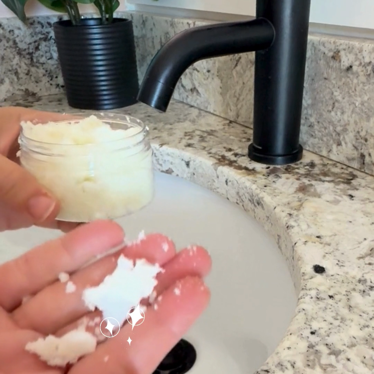 Image of Use sequence: Add water / massage gently / and rinse