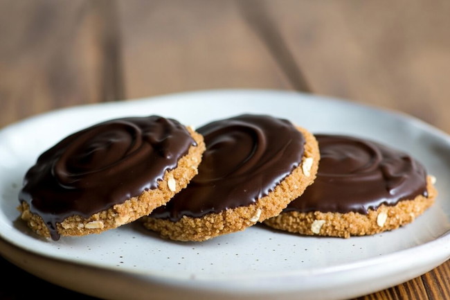 Image of Tasty Old School Chocolate Oaties Recipe UK