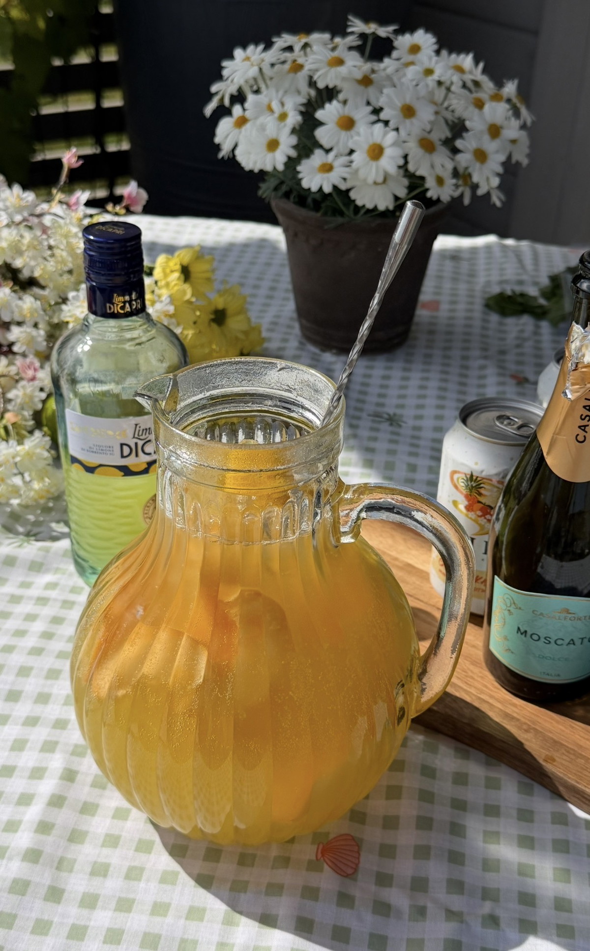 Limoncello Spritz med Wildmix Gula Skatten
