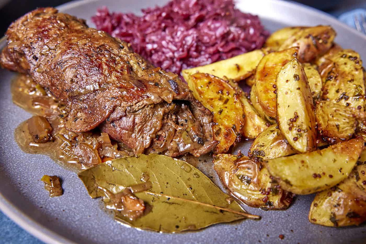 German Beef Rouladen Recipe