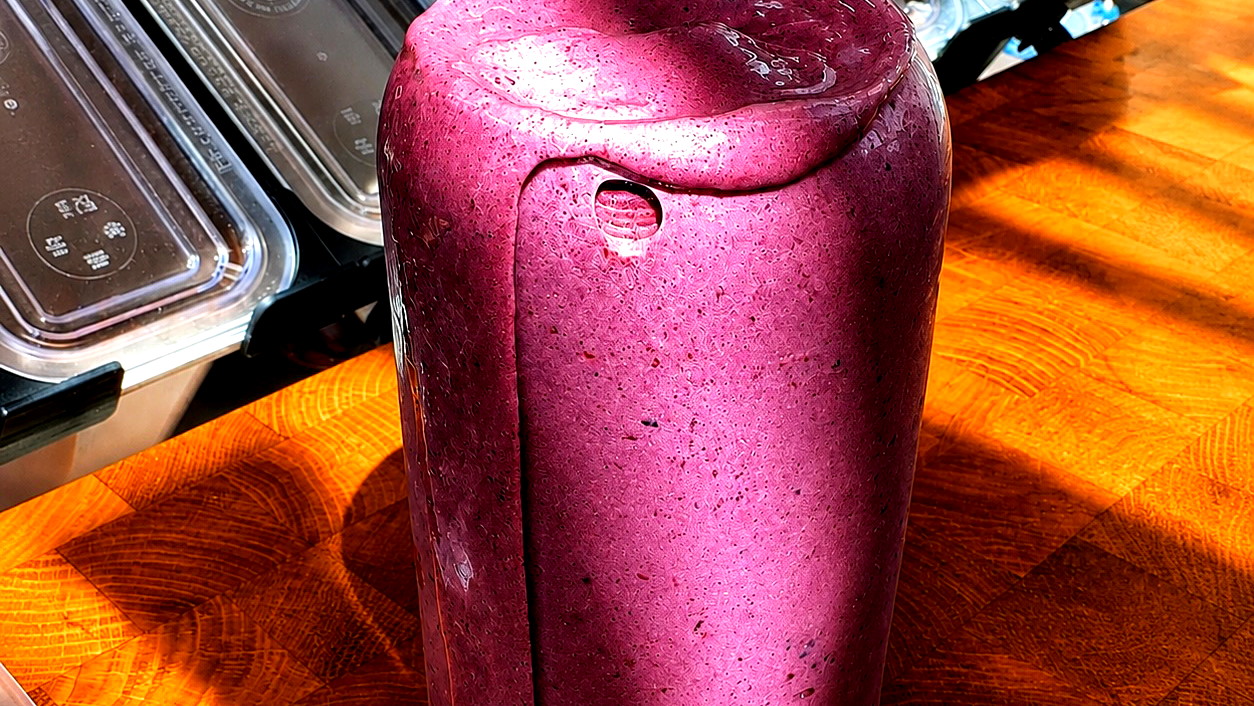 Image of Frozen Superfood Smoothie - Berry Cream