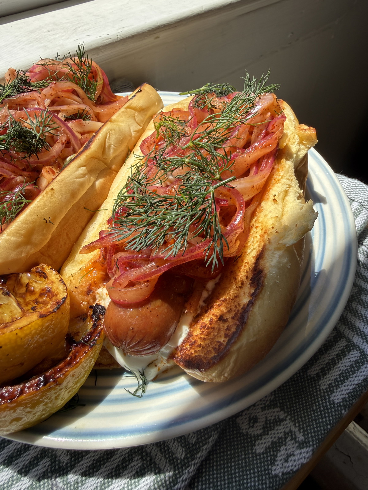 Tzatziki Hot Dog