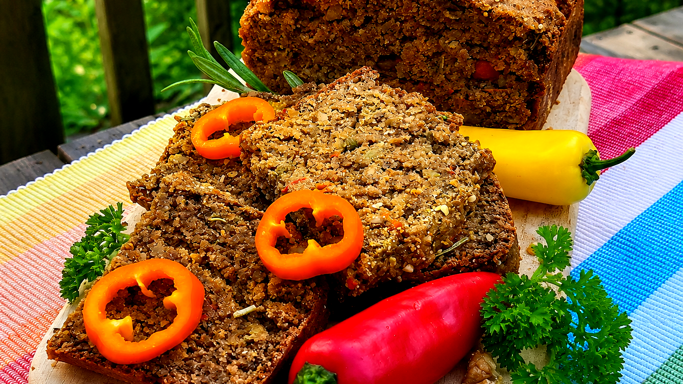 Image of Cheesy Broccoli Sweet Pepper Snacking Bread | Healthy Plant-Based Savoury Loaf