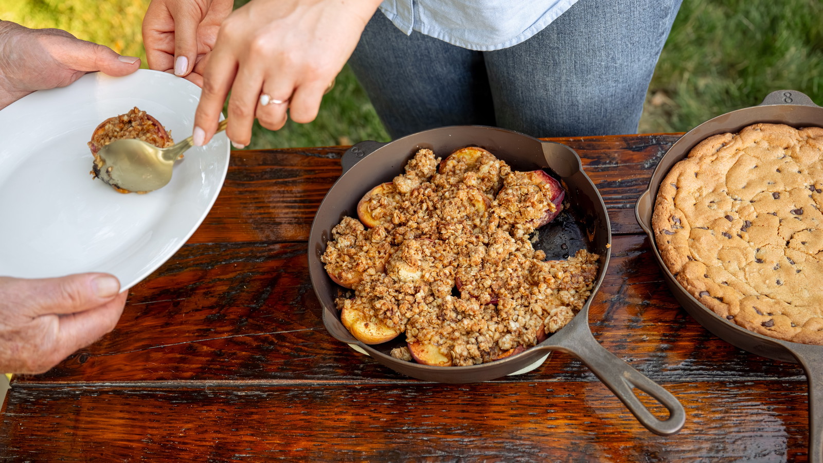 Image of Stuffed Peaches with Brown Sugar Oat Crumble