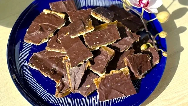 Image of Matzo Crack