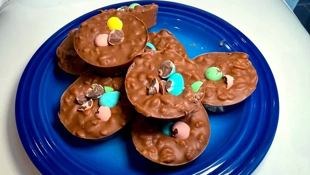 Image of Chocolate Peanut Butter Crispy Cups