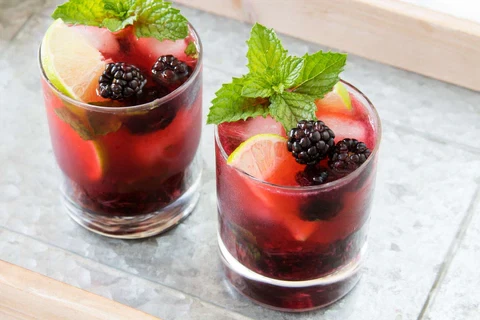 End-of-Summer Blackberry Tea Mojito
