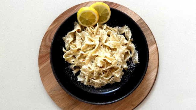 Image of Zitronenpasta: Rezept für frische Pasta al Limone mit Zitrone