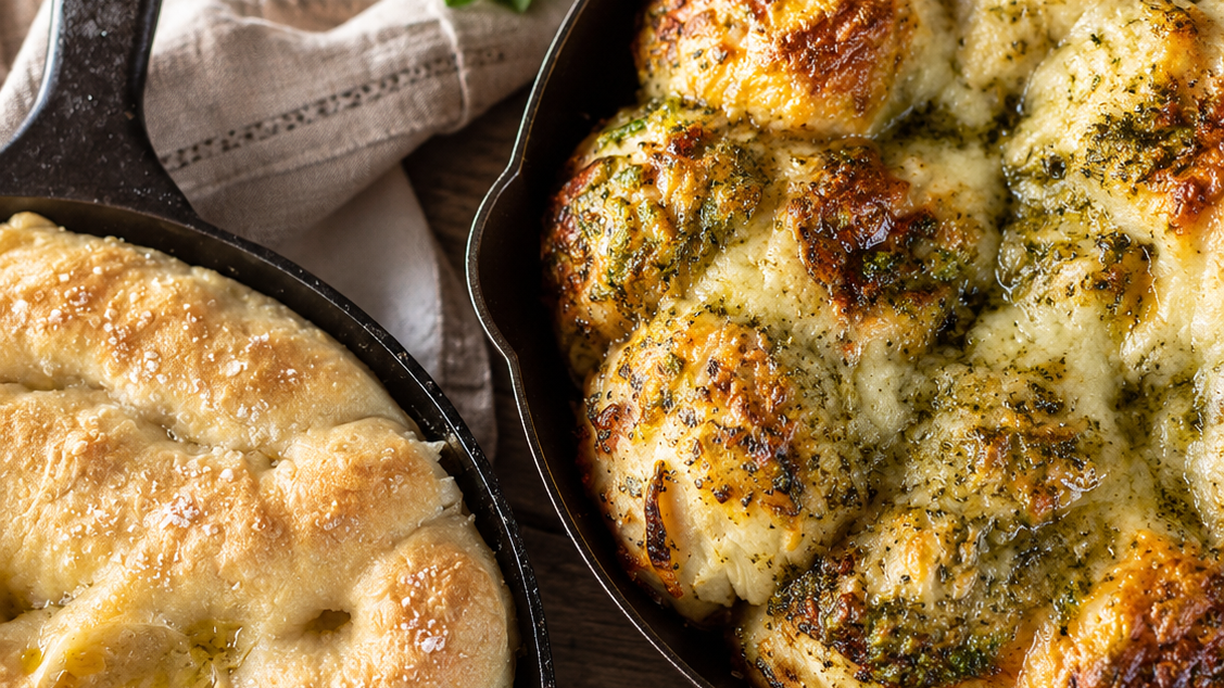 Image of Cheesy Pesto Pull-Apart Bread