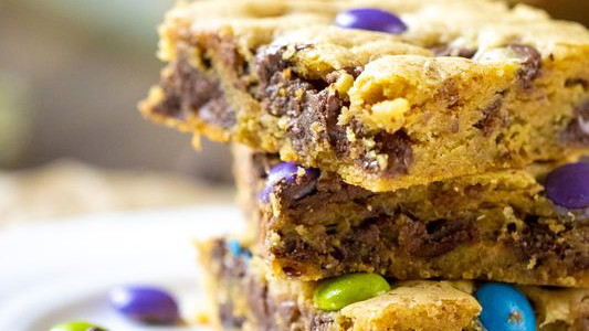 Image of Sprouted Flax Chocolate Chip Squares