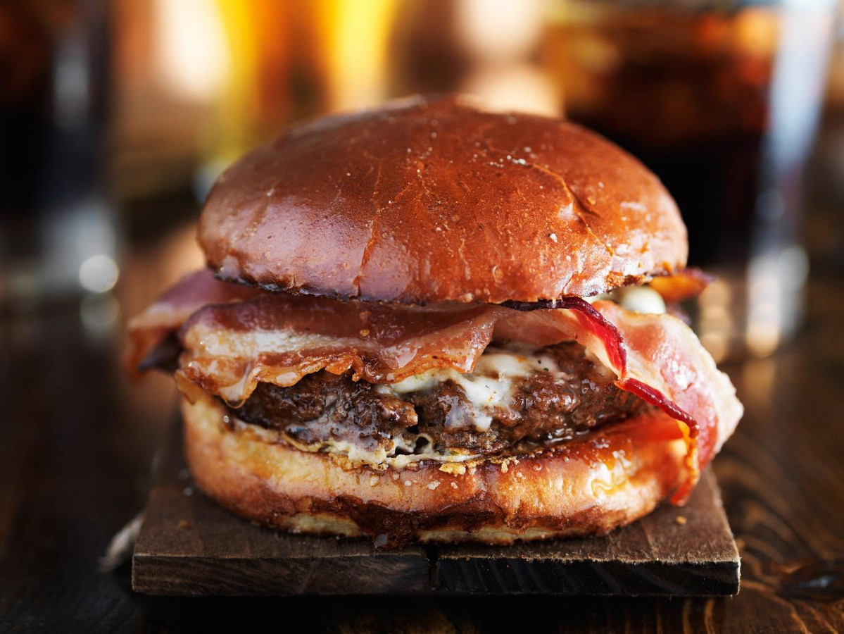 Triple Threat Bacon Cheeseburgers