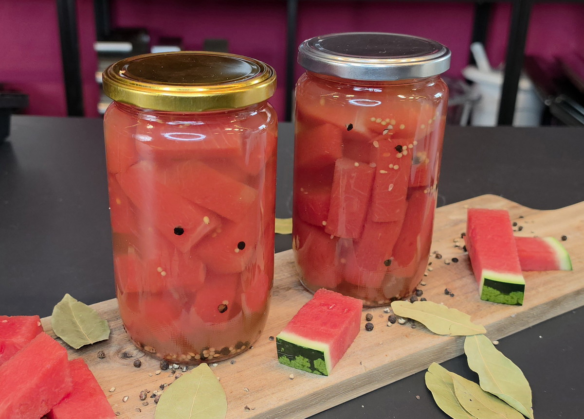 Süßsaure Wassermelone – Sommergenuss aus dem Glas