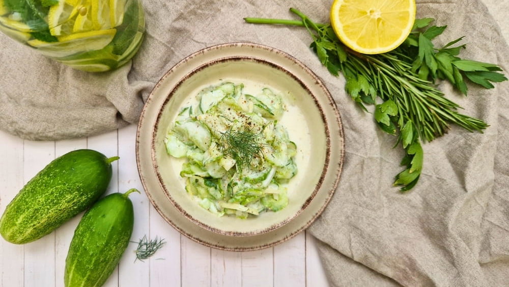 Image of Gurkensalat vegan | Mit Joghurt-Dill-Dressing 