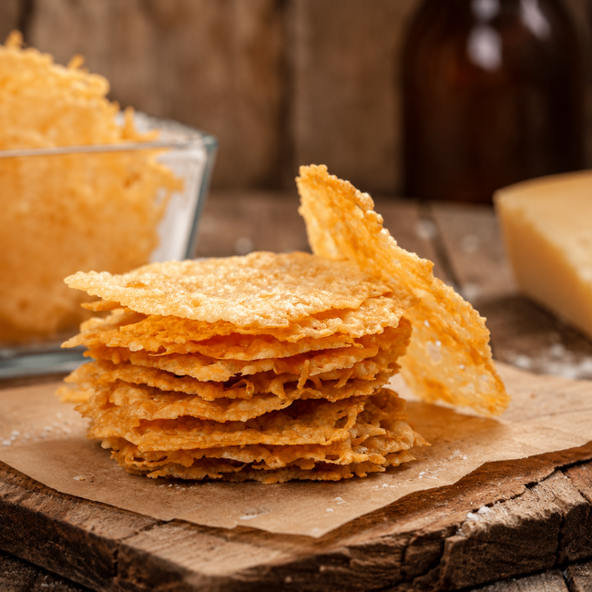 Image of crispy manchego cheese crisps