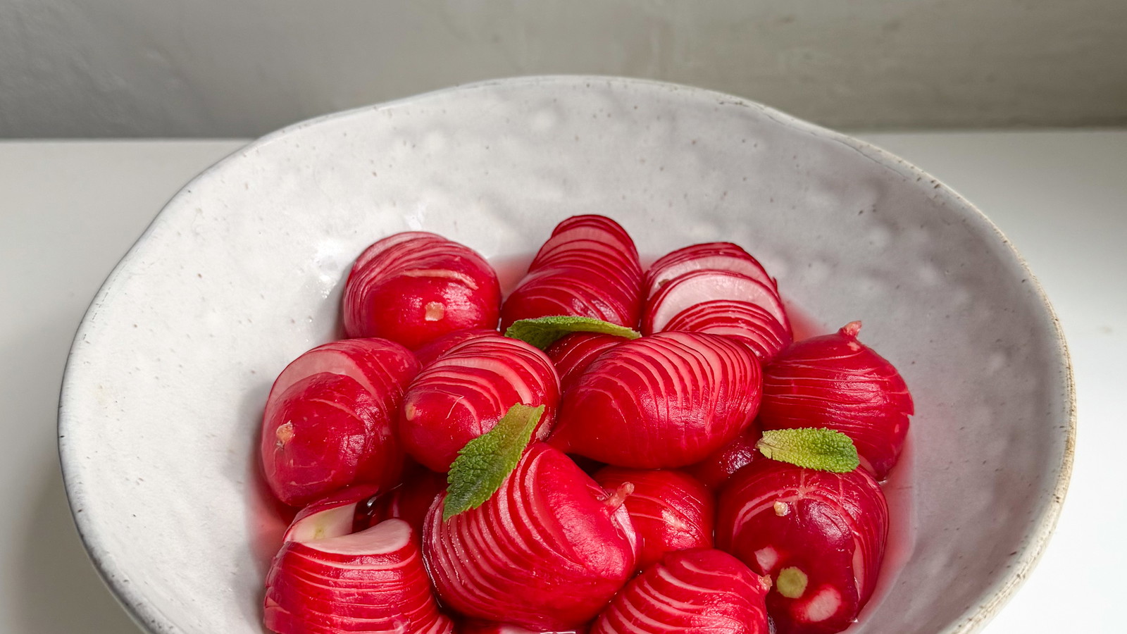 Sweet and sour dressing and radish
