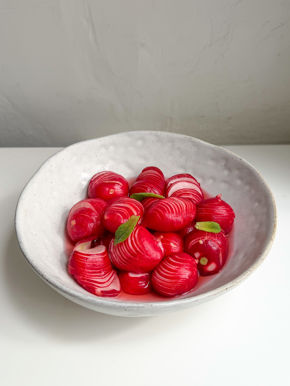 Sweet and sour dressing and radish