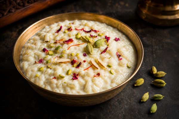 Image of Indian Rice Kheer (Rice Pudding) with Organic Green Cardamom Pods