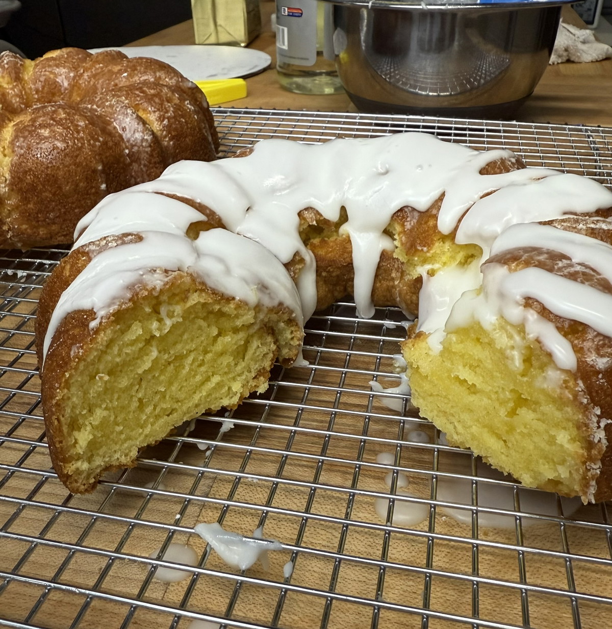 Aunt Naomi’s Lemon Pound Cake