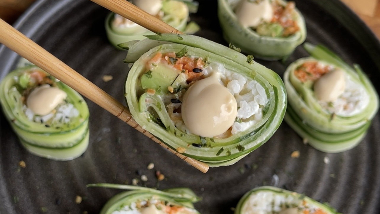 Image of Chicken and Avo Cucumber Sushi Rolls