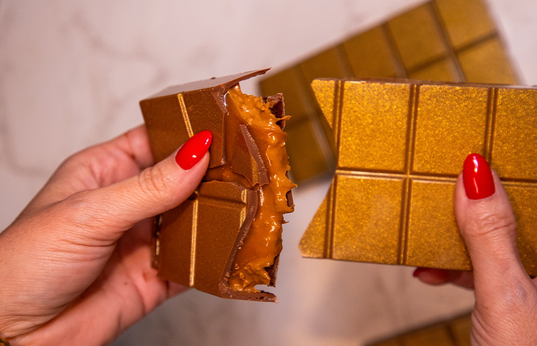 Papouasie Milk Chocolate Caramel Peanut Crunch Bar