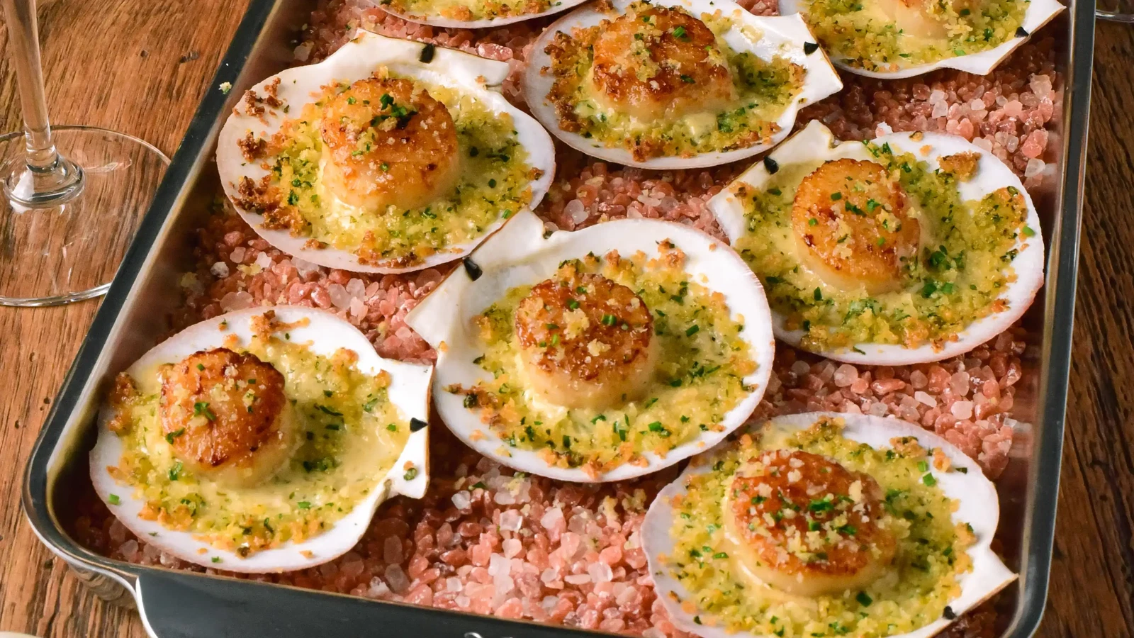 Image of French Scallops in White Wine Cream Sauce