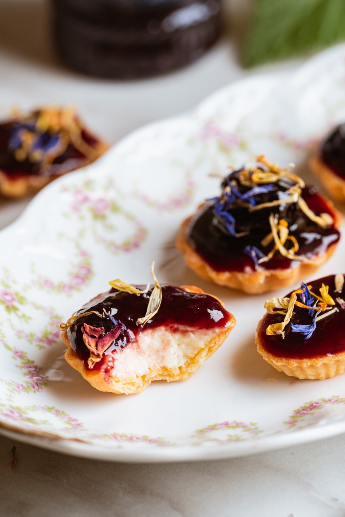 St. Dalfour Tartelettes Fruit & Vanilla Cream