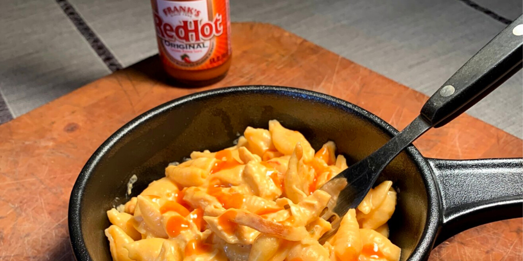 Instant Pot Buffalo Mac and Cheese